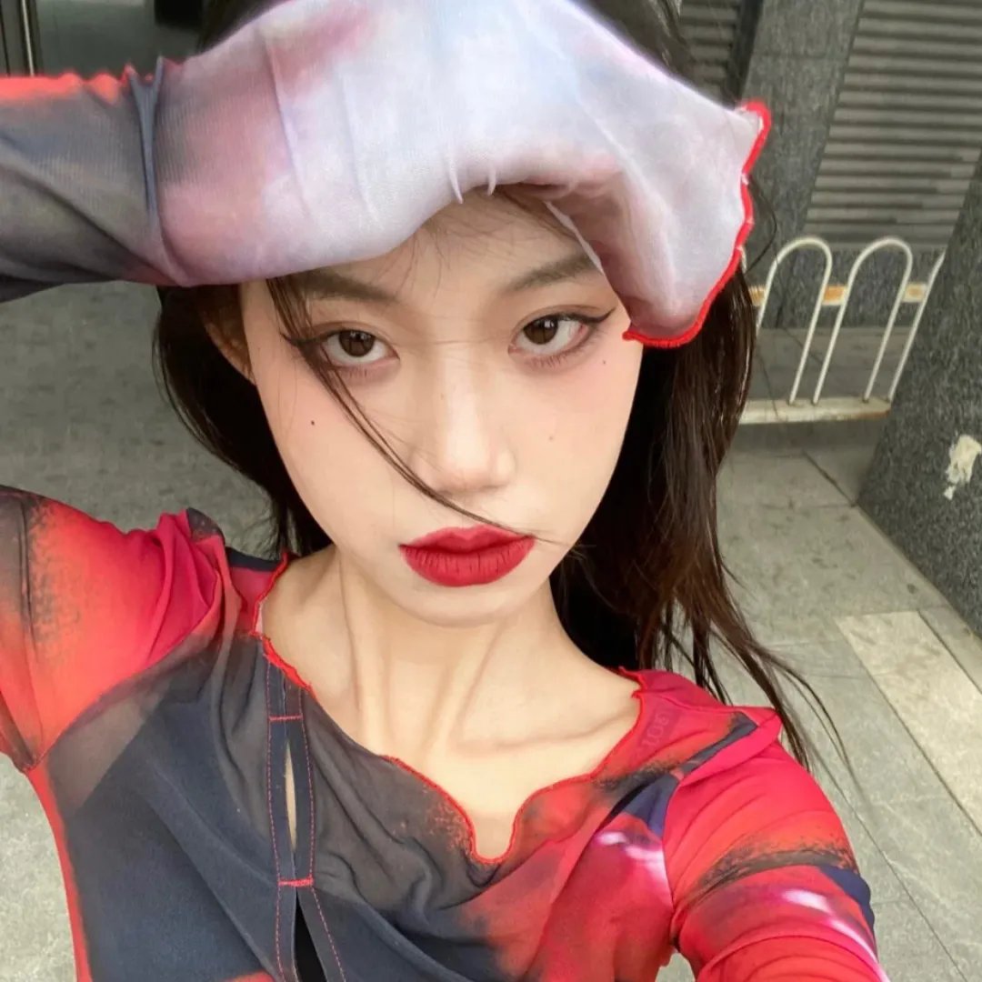 美丽的村庄，漂亮的火焰 封面